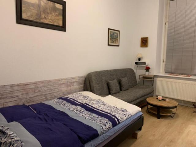 Queen Room,1261653691:JPEG